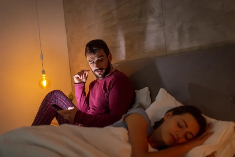 9 Best Hookup Sites For Married People Interested In Cheating - Victoria Milan